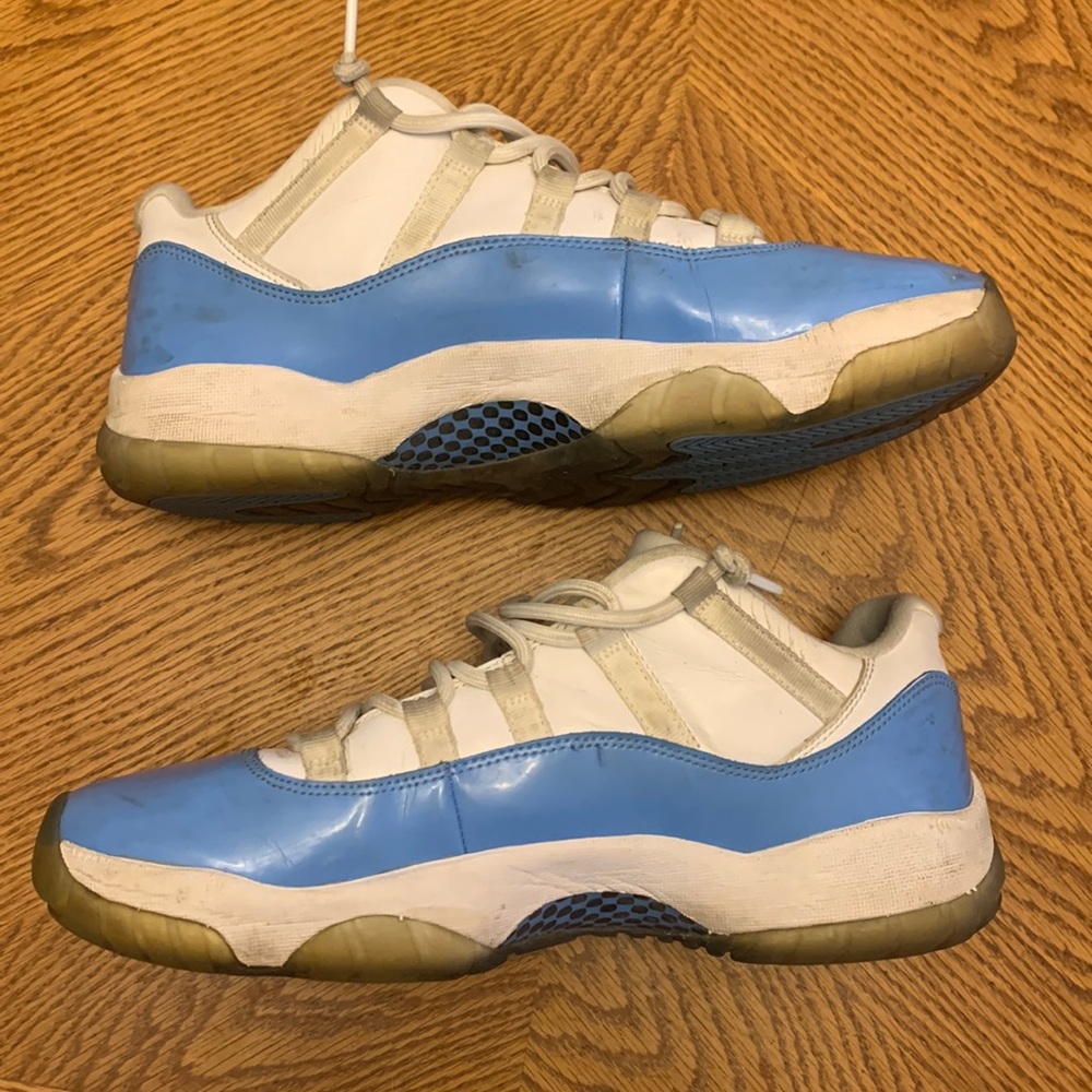 Air Jordan 11 Retro Low UNC